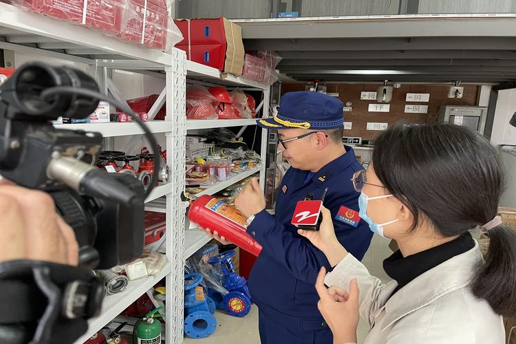 杭州上城消防联合媒体开展消防产品安全隐患曝光行动